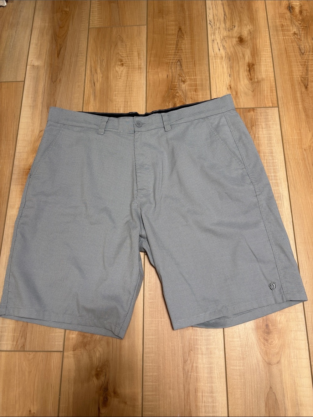 Hang Ten Men's Light Gray Flat Front Shorts